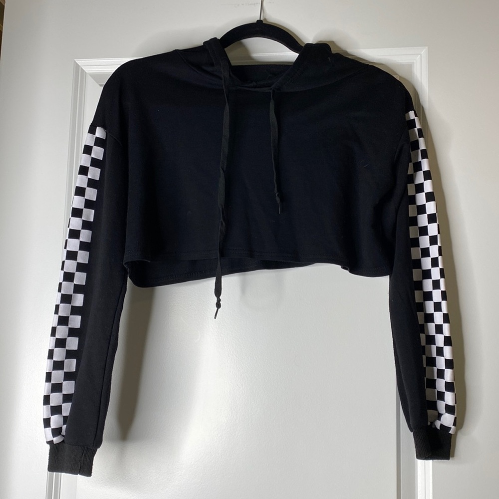girls checkered and black crop top